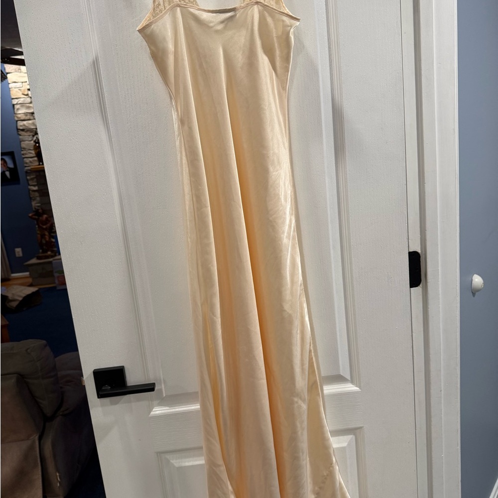 Victoria's Secret gold label satin and lace long nightgown ,cream medium in size